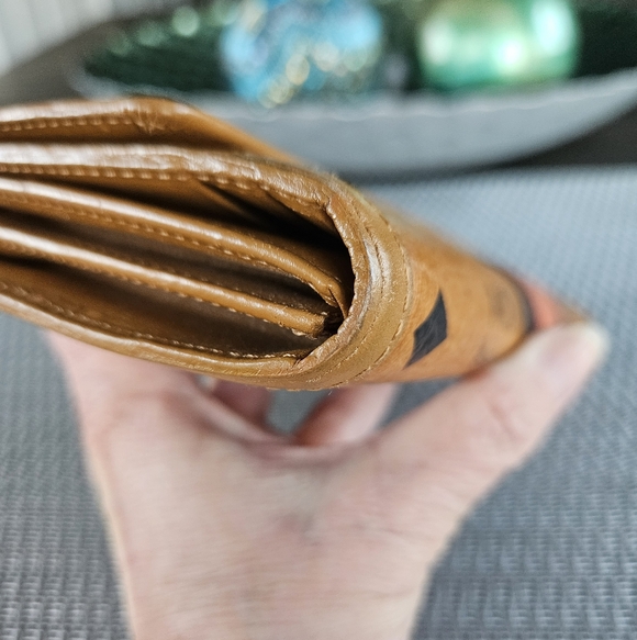 MCM Tan and Orange Logo Wallet - Picture 6 of 13